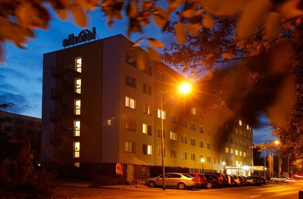 Elbotel Rostock By Centro Extérieur photo